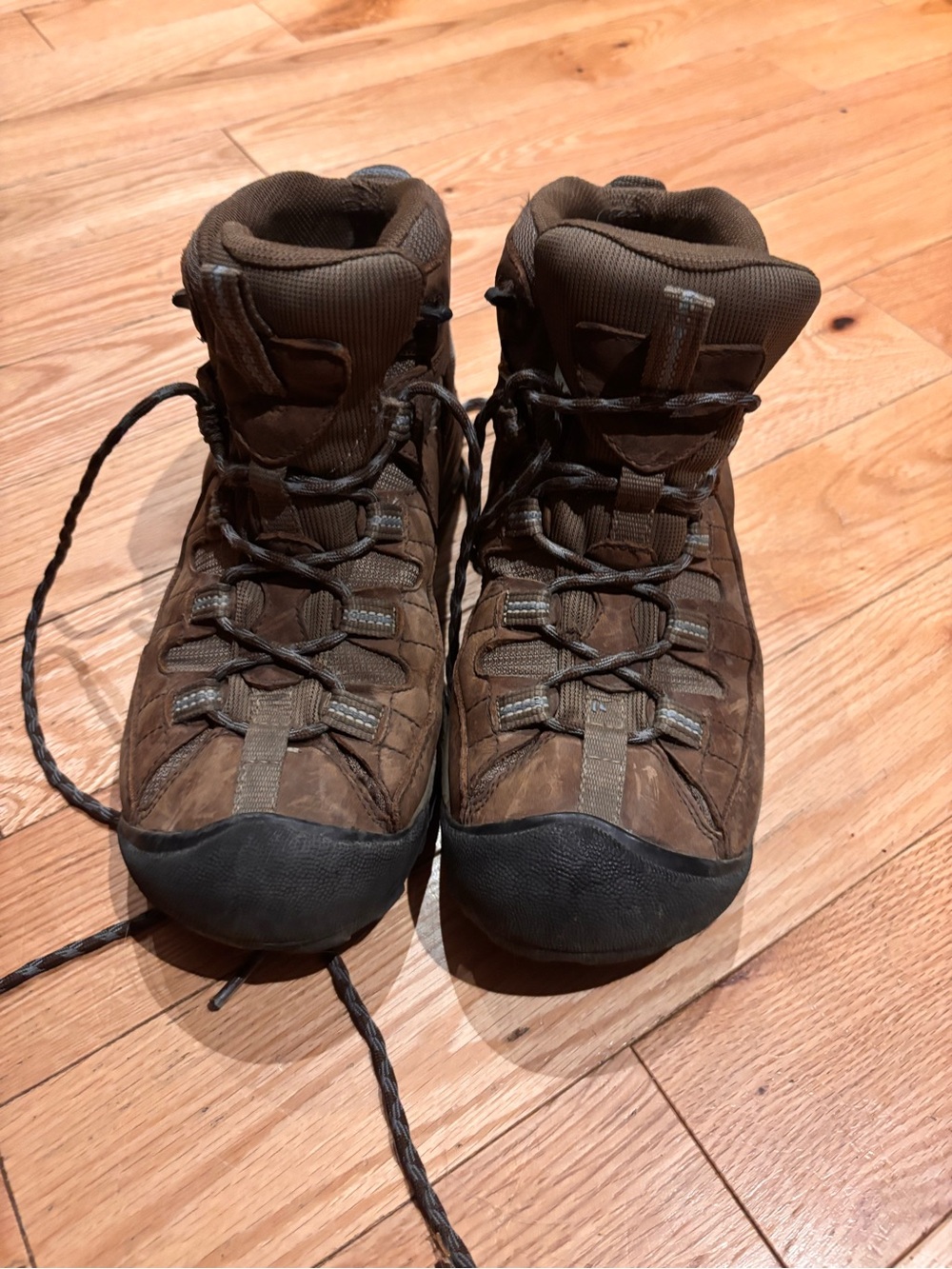 Women’s Keen Hiking Boots